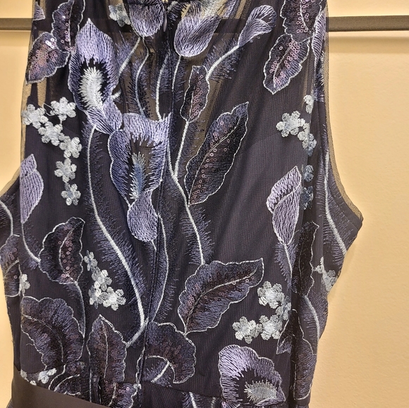 Womens plus size gown - Picture 11 of 11